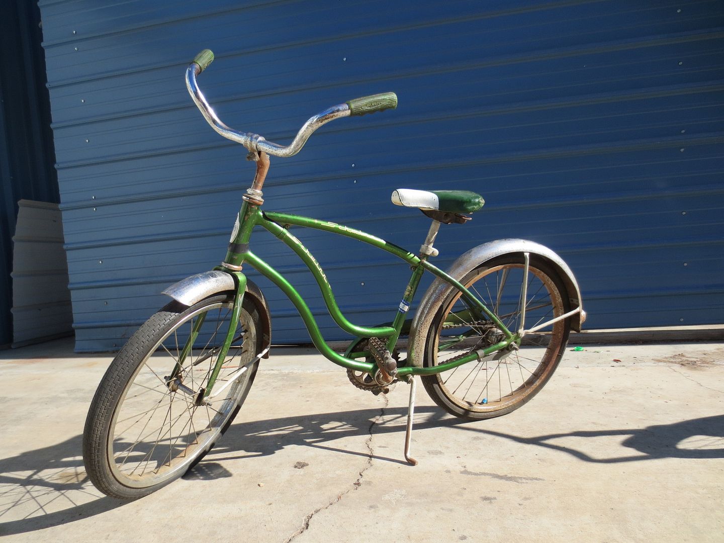 Image may have been reduced in size. Click image to view fullscreen.