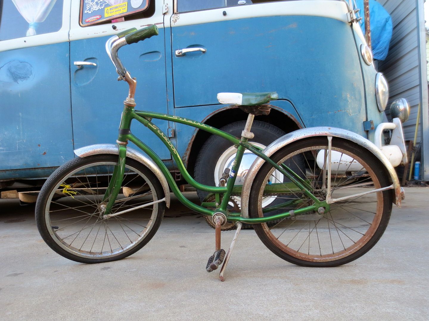 Image may have been reduced in size. Click image to view fullscreen.