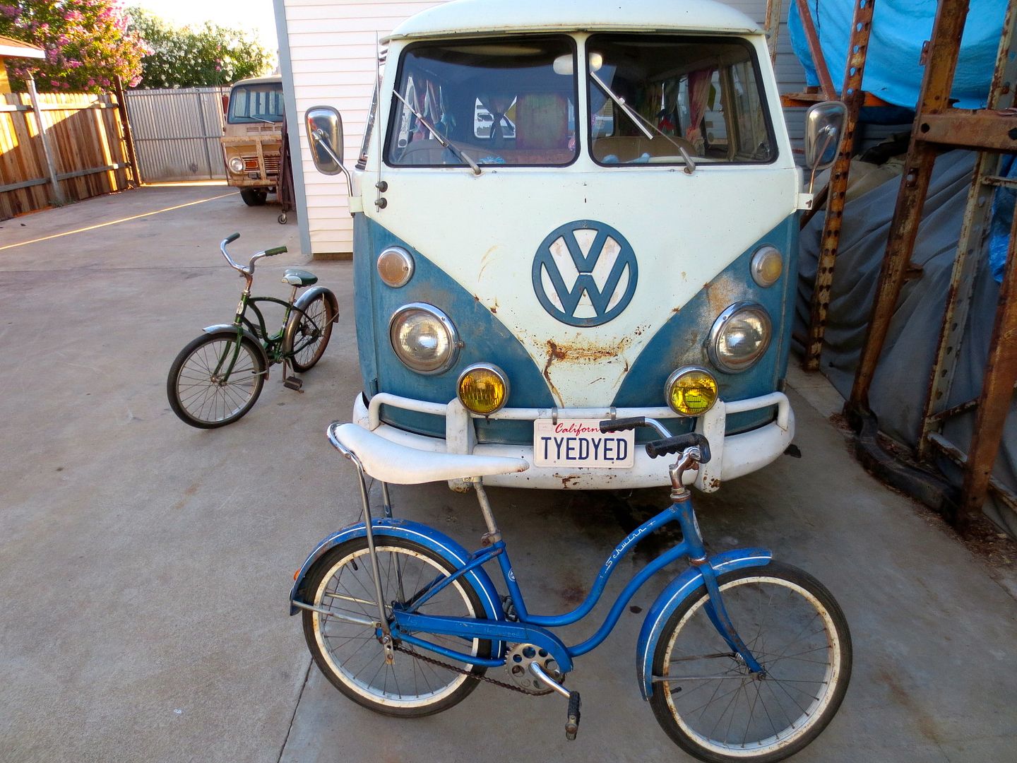 Image may have been reduced in size. Click image to view fullscreen.