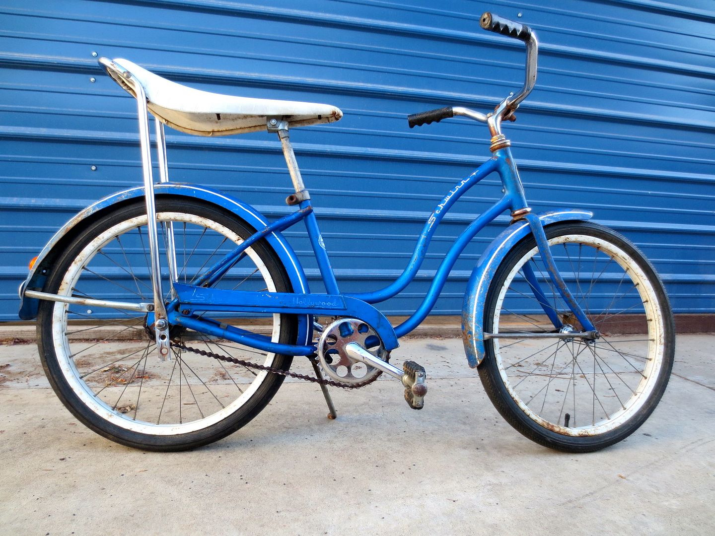 Image may have been reduced in size. Click image to view fullscreen.