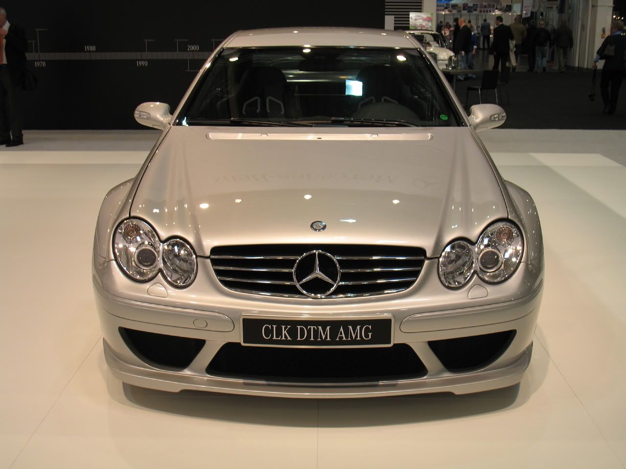 Mercedes-Benz-CLK-DTM-AMG-2004-neus.jpg