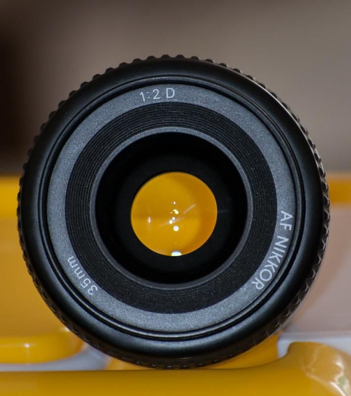 Hhcm-bán body nikon d90+grip zin, lens nikon 35f2d và 55-200 vr, flash youngno 568ex - 2