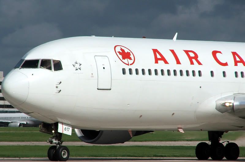 http://i106.photobucket.com/albums/m254/paulelee/800x600/AIRCANADA.jpg