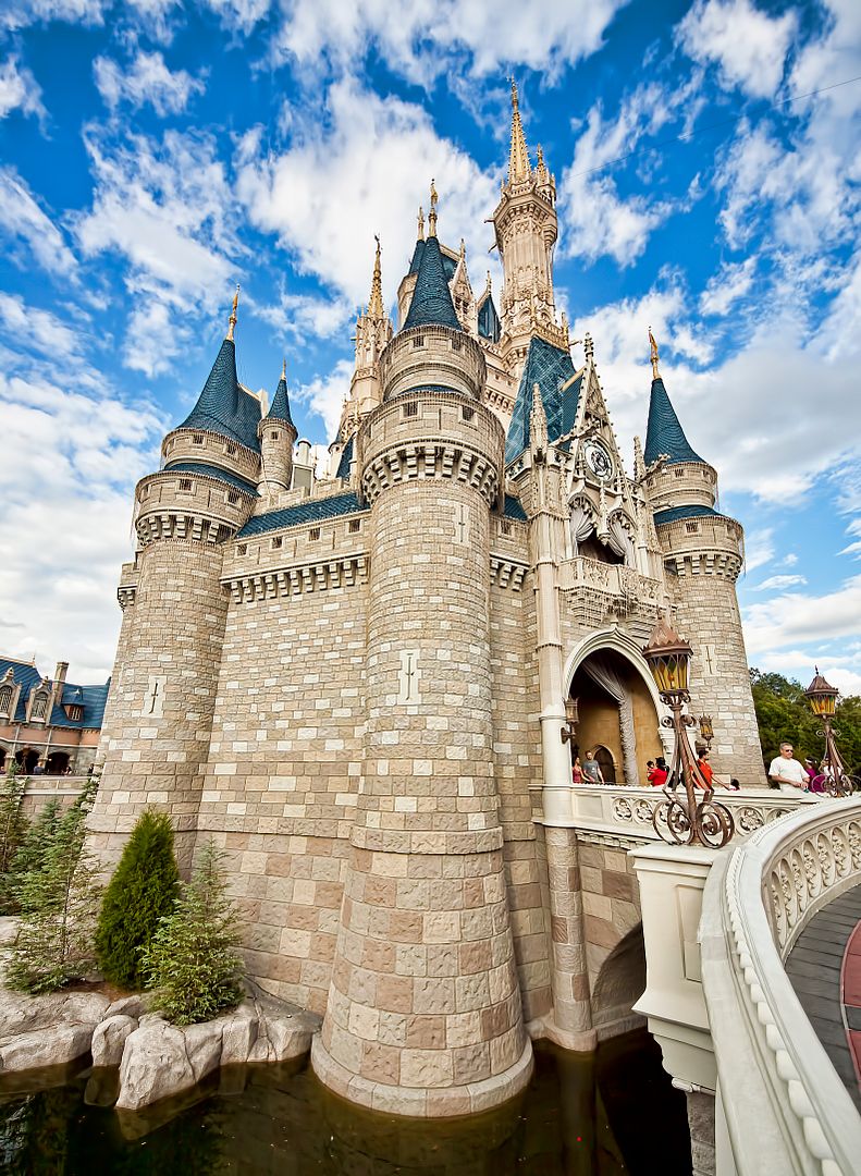 FantasylandCWide00118.jpg