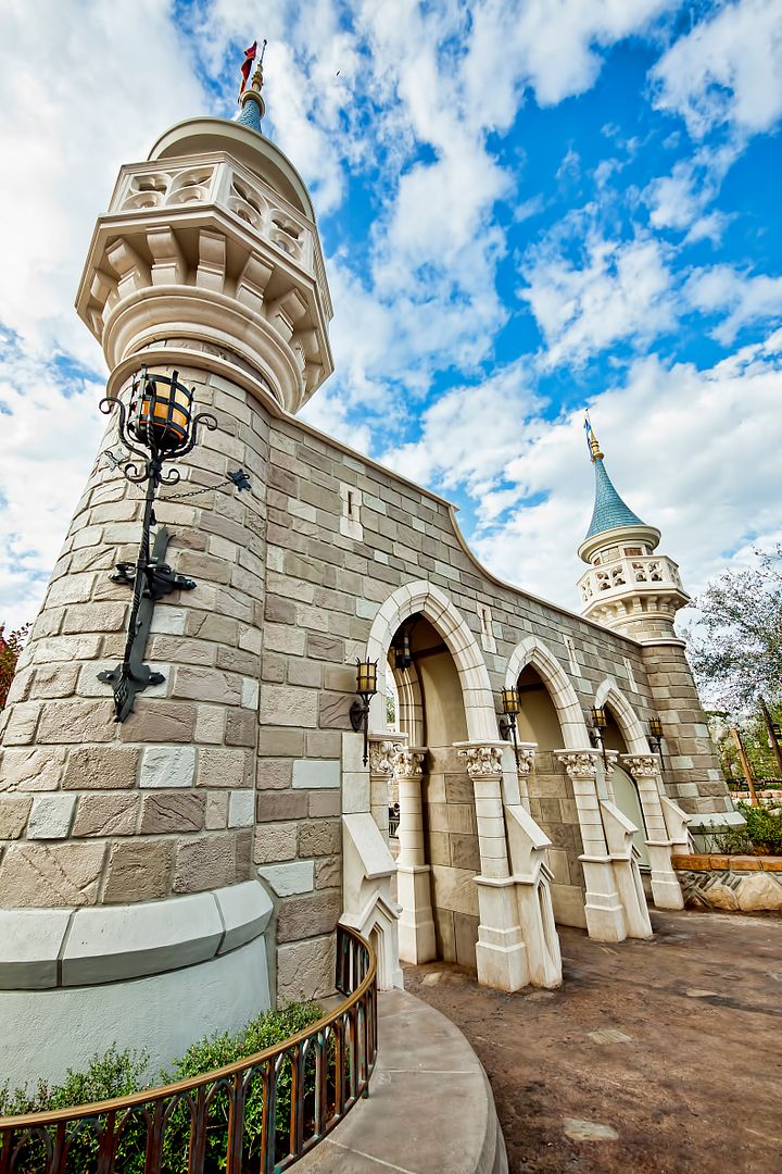 FantasylandCWide00128.jpg