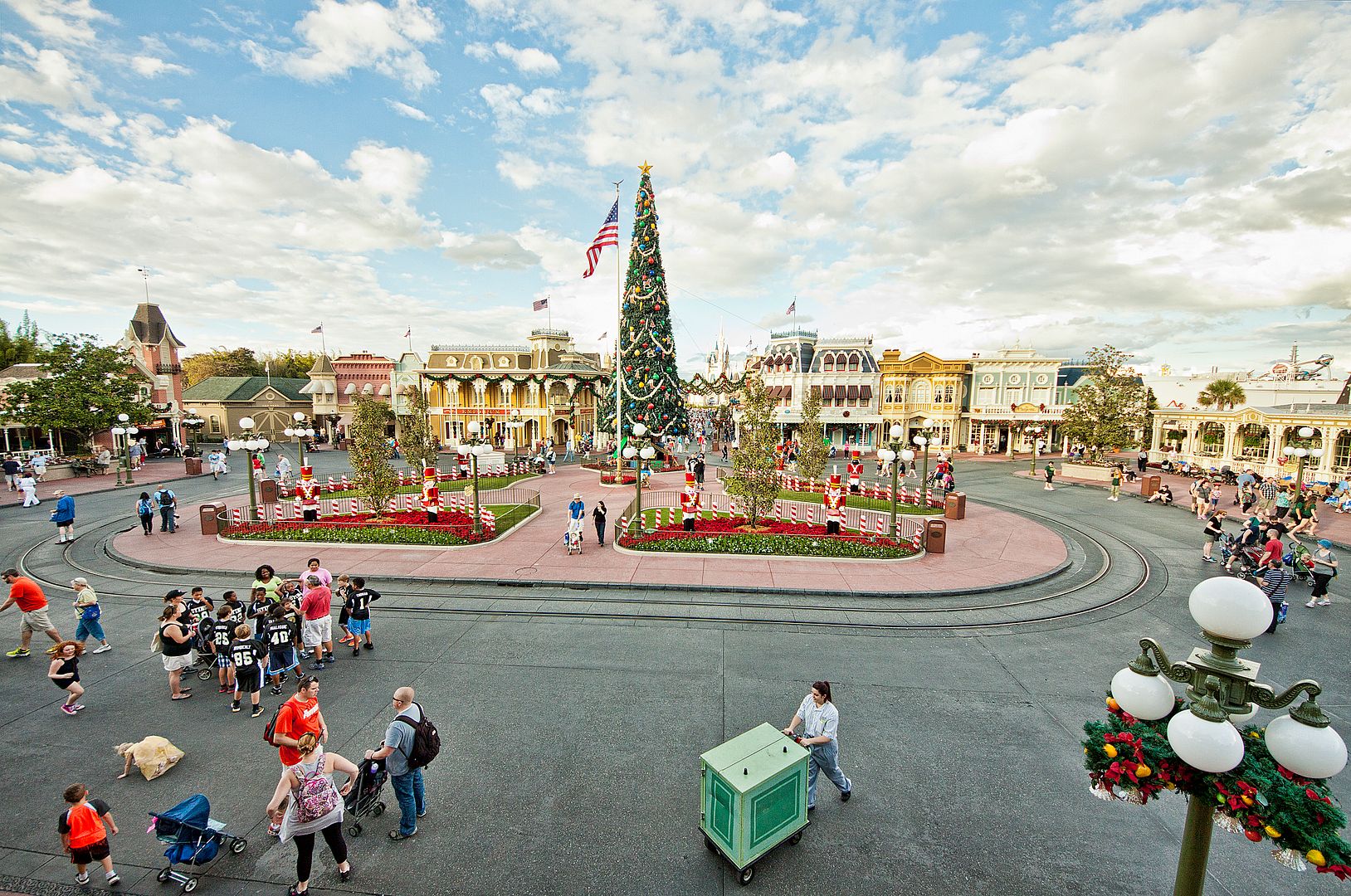 FantasylandCWide00167.jpg