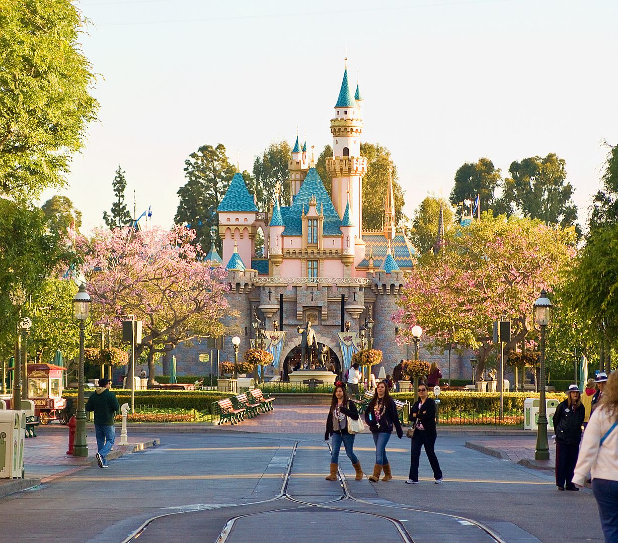 Disneyland2011122.jpg