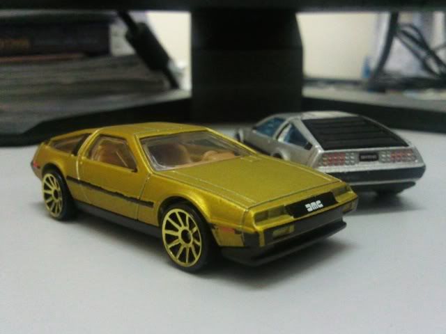 3981 DeLorean DMC12 HW