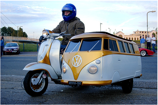 [Image: vw_bus_scooter_sidecar.png]