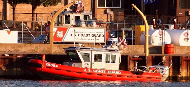 IMAGE: http://i106.photobucket.com/albums/m269/drkrvnchld/RedCoastBoat.jpg