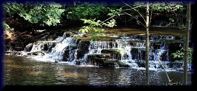 IMAGE: http://i106.photobucket.com/albums/m269/drkrvnchld/corbettsfallsmyspaceresize.jpg