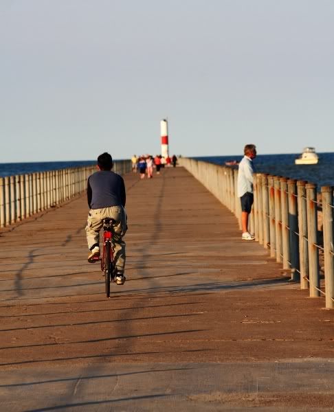 IMAGE: http://i106.photobucket.com/albums/m269/drkrvnchld/pedalpedalpedal.jpg