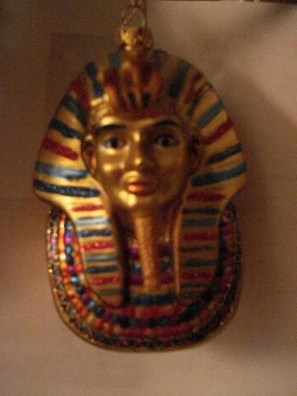 G-005F (Gift, artifact 5, front view):  Funeral Mask of Tutankhamun Ornament
