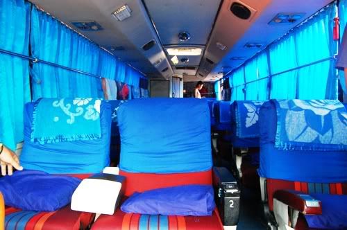 Bus+Malam+Raya ... DC10nya GA, sekarang nempel di "fuselage" Bus malam Jakarta - Solo