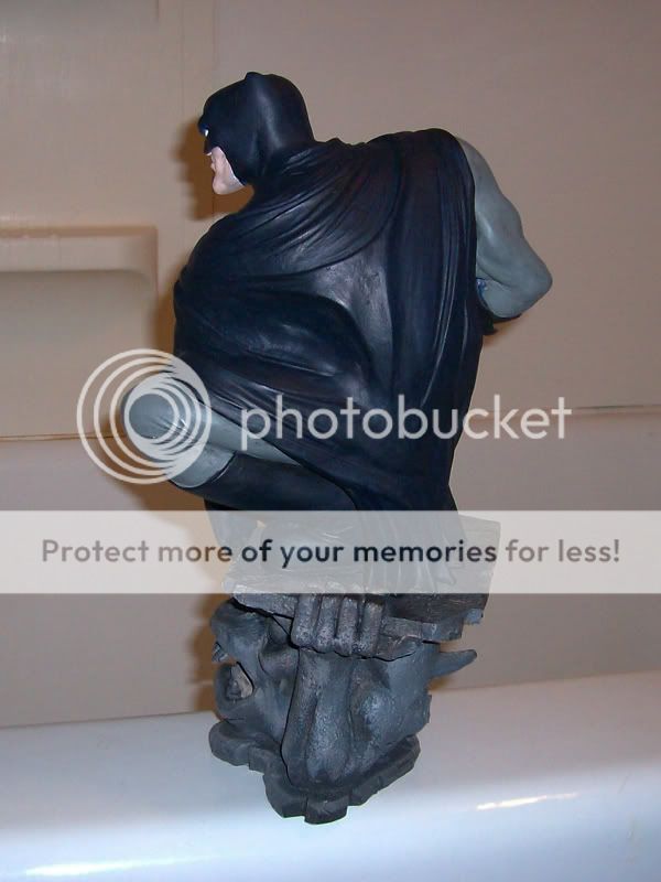   Batman Statue Hand Painted Dark Knight Returns Frank Miller Dead